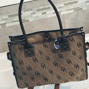 Dooney & Bourke bag